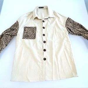 SHEIN leopard print pocket and sleeves coat